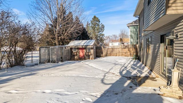 2300 Pepper Ridge Lane, Northfield, MN 55057