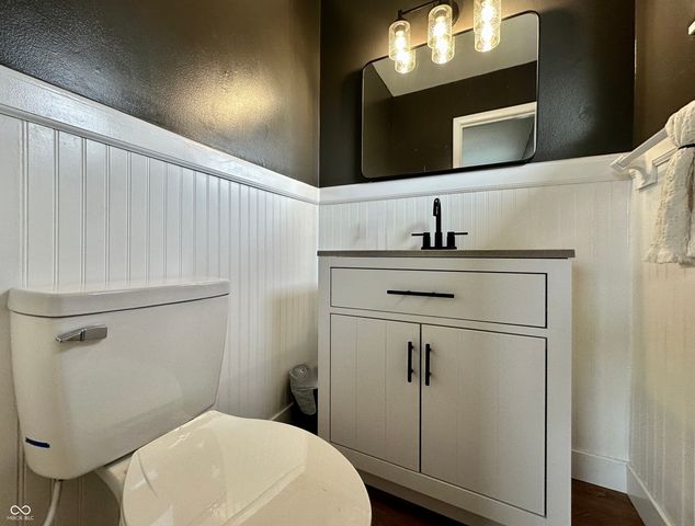1535 E Shore Drive, Martinsville, IN 46151