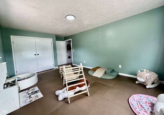 1535 E Shore Drive, Martinsville, IN 46151