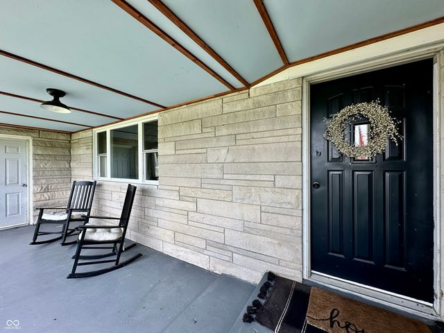 1535 E Shore Drive, Martinsville, IN 46151