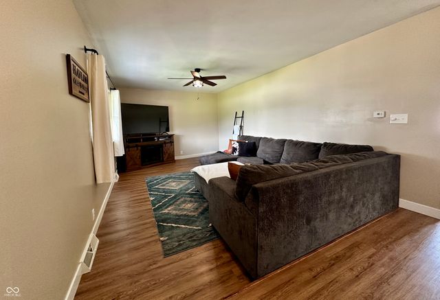 1535 E Shore Drive, Martinsville, IN 46151