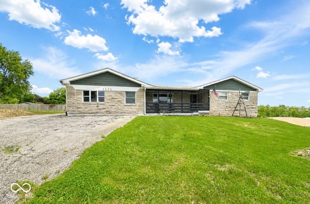1535 E Shore Drive, Martinsville, IN 46151