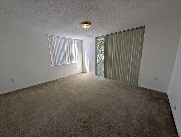 1740 NW North River Drive 329, Miami, FL 33125
