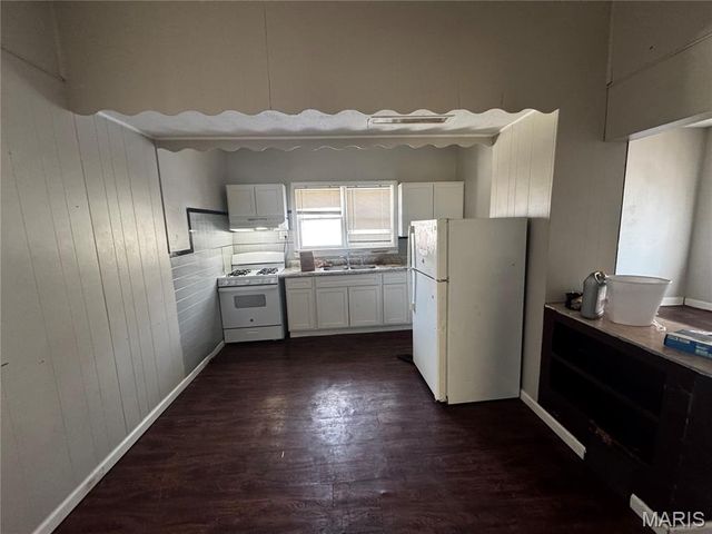 2540 Shannon Avenue, St Louis, MO 63136