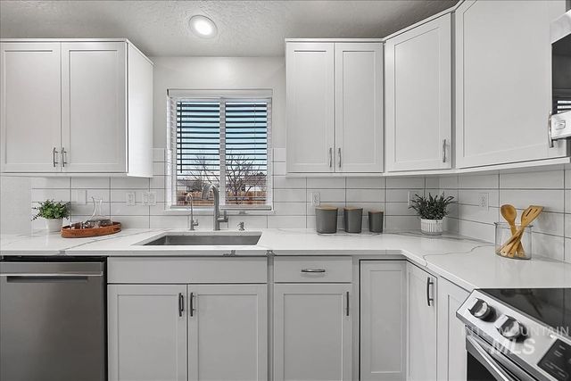 1211 W Hawaii Ave, Nampa, ID 83686