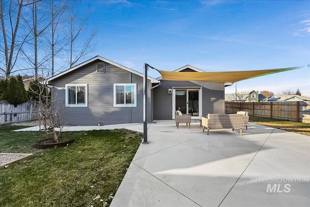 1211 W Hawaii Ave, Nampa, ID 83686