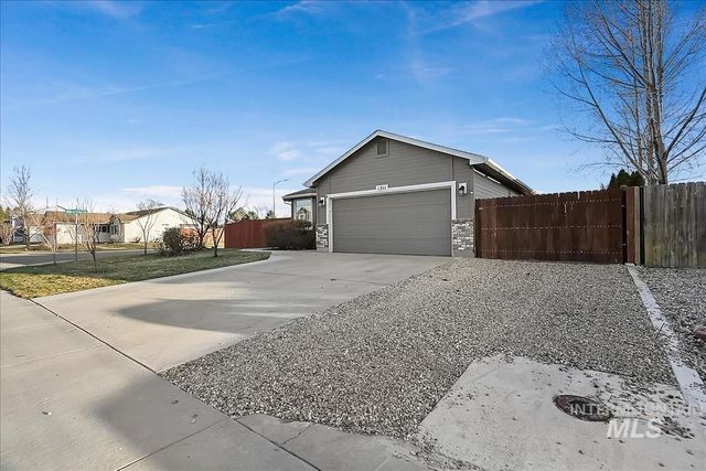 1211 W Hawaii Ave, Nampa, ID 83686