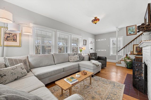 4924 N Larkin STREET, Whitefish Bay, WI 53217