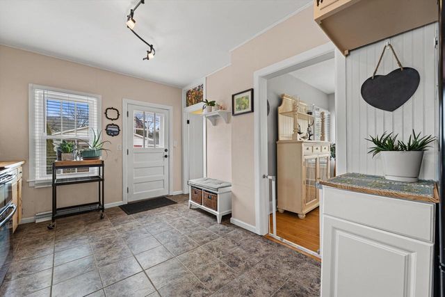 4924 N Larkin STREET, Whitefish Bay, WI 53217