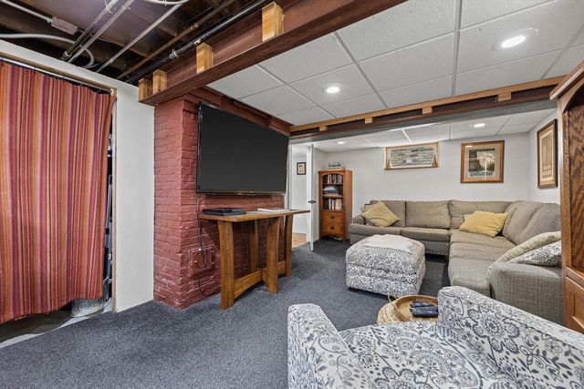 4924 N Larkin STREET, Whitefish Bay, WI 53217