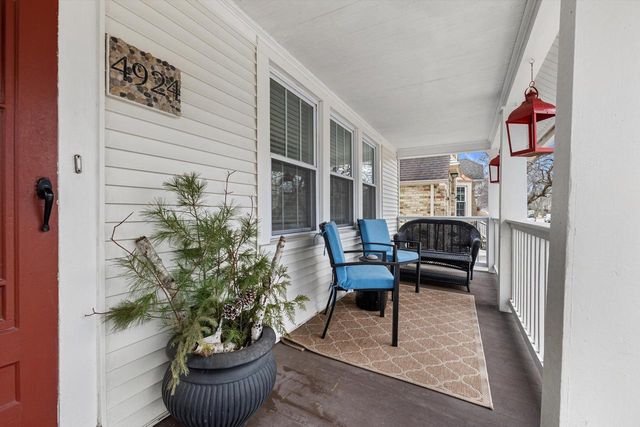 4924 N Larkin STREET, Whitefish Bay, WI 53217