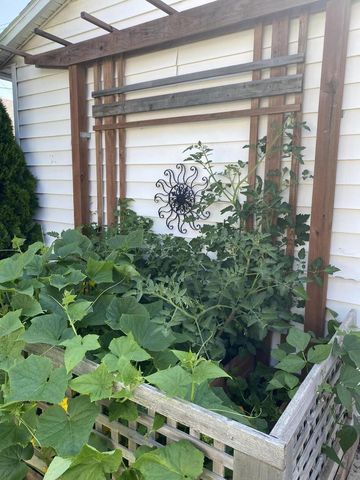 4924 N Larkin STREET, Whitefish Bay, WI 53217