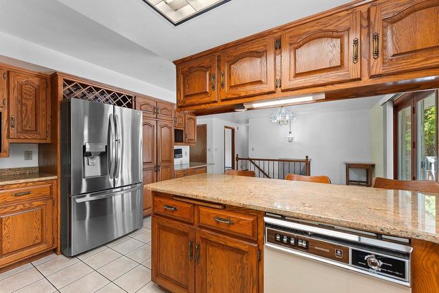 5025 LUXEMBURG ROAD, New Franken, WI 54229