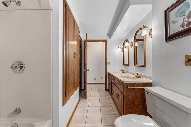 5025 LUXEMBURG ROAD, New Franken, WI 54229