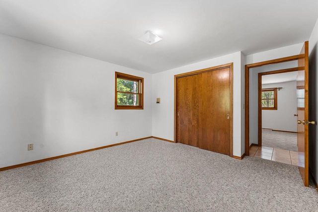 5025 LUXEMBURG ROAD, New Franken, WI 54229