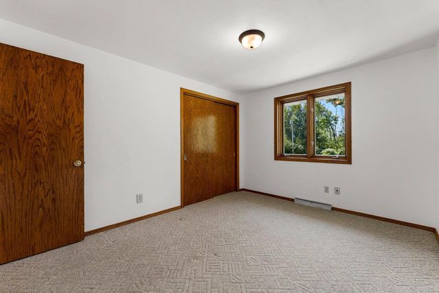 5025 LUXEMBURG ROAD, New Franken, WI 54229