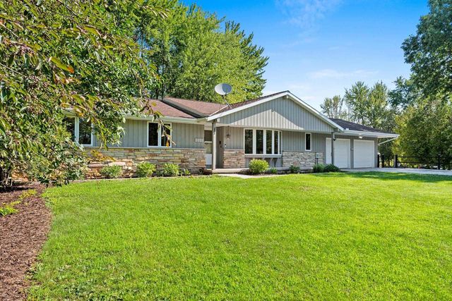 5025 LUXEMBURG ROAD, New Franken, WI 54229