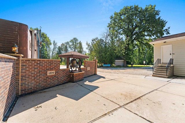 5025 LUXEMBURG ROAD, New Franken, WI 54229