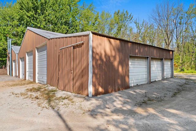 5025 LUXEMBURG ROAD, New Franken, WI 54229