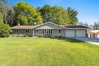 5025 LUXEMBURG ROAD, New Franken, WI 54229