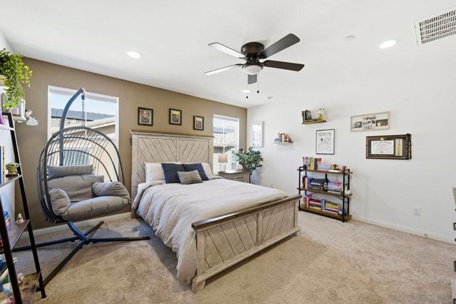 517 Pinedale St, Vista, CA 92081