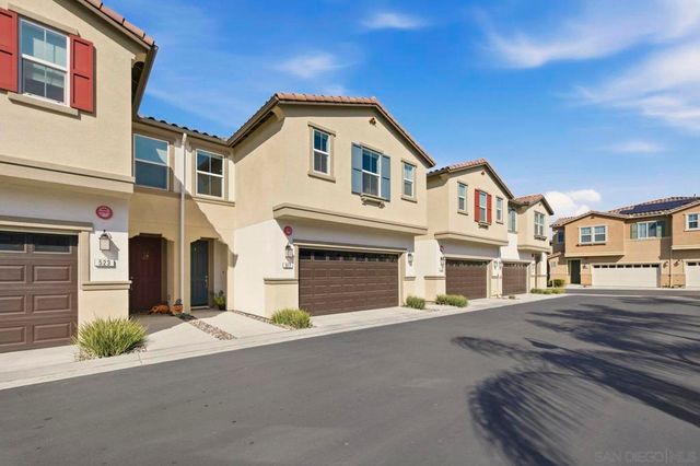 517 Pinedale St, Vista, CA 92081