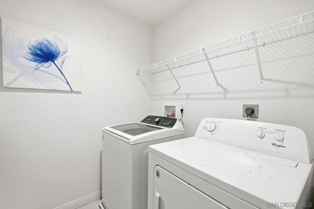 517 Pinedale St, Vista, CA 92081