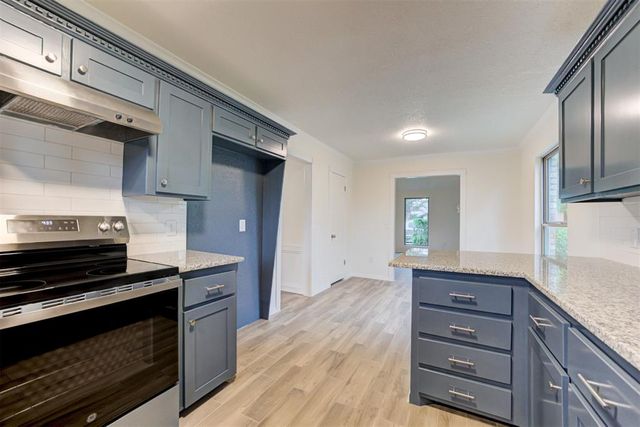 2712 Clover Glen Drive, Edmond, OK 73013