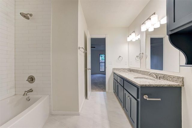2712 Clover Glen Drive, Edmond, OK 73013