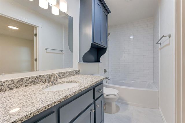 2712 Clover Glen Drive, Edmond, OK 73013