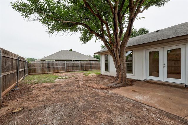 2712 Clover Glen Drive, Edmond, OK 73013