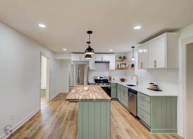 99 Jo Lacey Drive, Shreveport, LA 71107