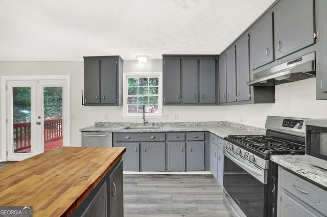 131 Little Brook Drive, Woodstock, GA 30188