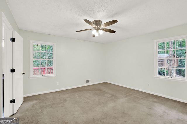 131 Little Brook Drive, Woodstock, GA 30188