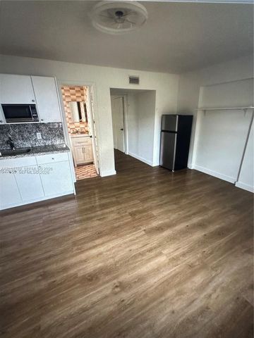 7546 NW 2nd Terrace, Miami, FL 33126