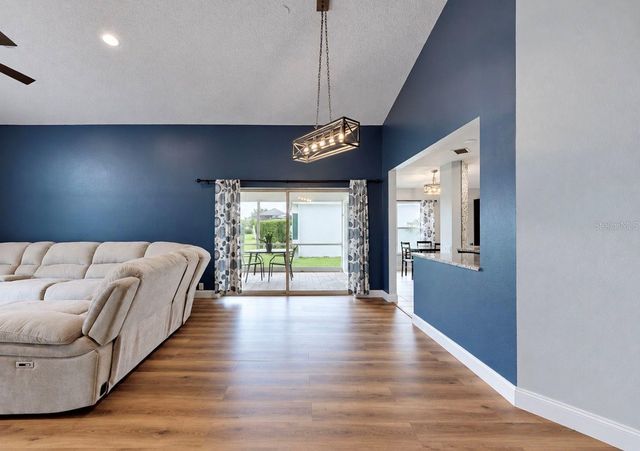4115 MURFIELD DRIVE E, Bradenton, FL 34203