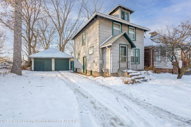 1527 Massachusetts Avenue, Lansing, MI 48906