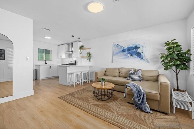 127 W Saxon, San Gabriel, CA 91776