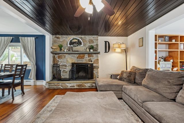 32 Macomber Ave, Swansea, MA 02777