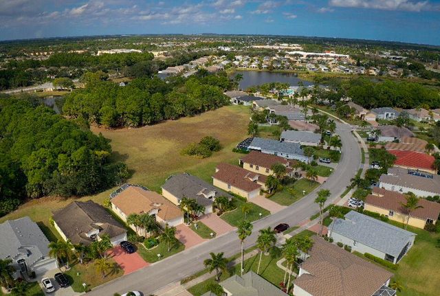 270 SW Lake Forest Way, Port St. Lucie, Port St Lucie, FL 34986