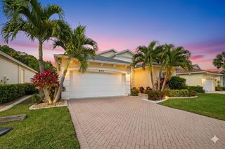270 SW Lake Forest Way, Port St. Lucie, Port St Lucie, FL 34986