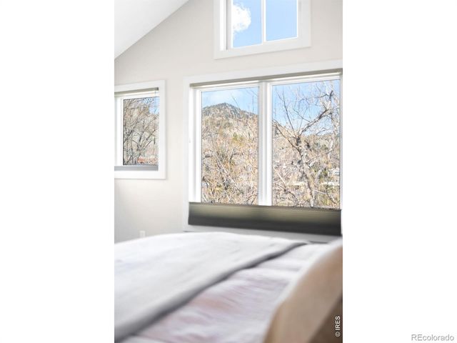 379 W Arapahoe Lane, Boulder, CO 80302