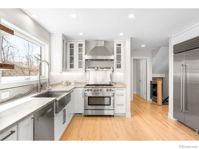 379 W Arapahoe Lane, Boulder, CO 80302