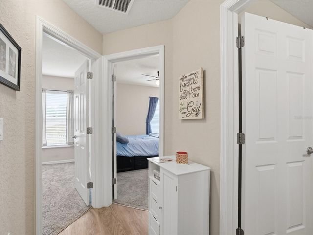 8016 DIAMOND CREEK LANE, Lakeland, FL 33809