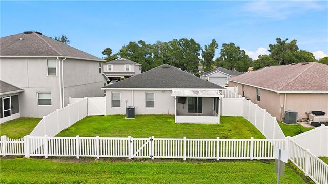 8016 DIAMOND CREEK LANE, Lakeland, FL 33809