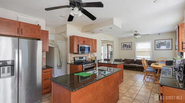 260 S Washington Avenue, Dunellen, NJ 08812