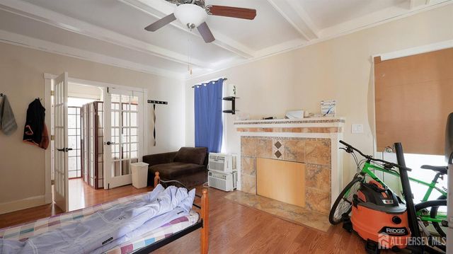 260 S Washington Avenue, Dunellen, NJ 08812