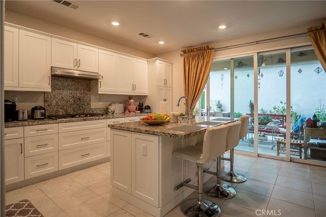 20525 Martingale, Saugus, CA 91350