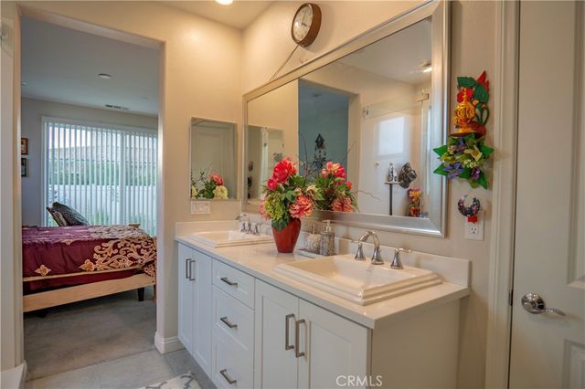 20525 Martingale, Saugus, CA 91350