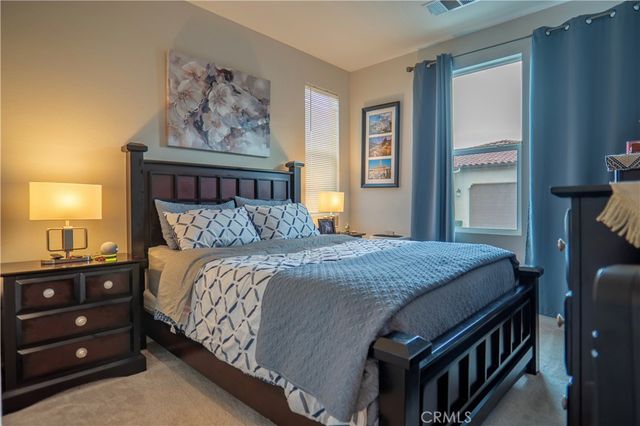 20525 Martingale, Saugus, CA 91350